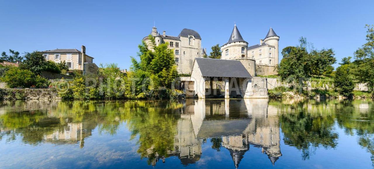 La Tuilerie Bed & Breakfast Verteuil-sur-Charente Bagian luar foto