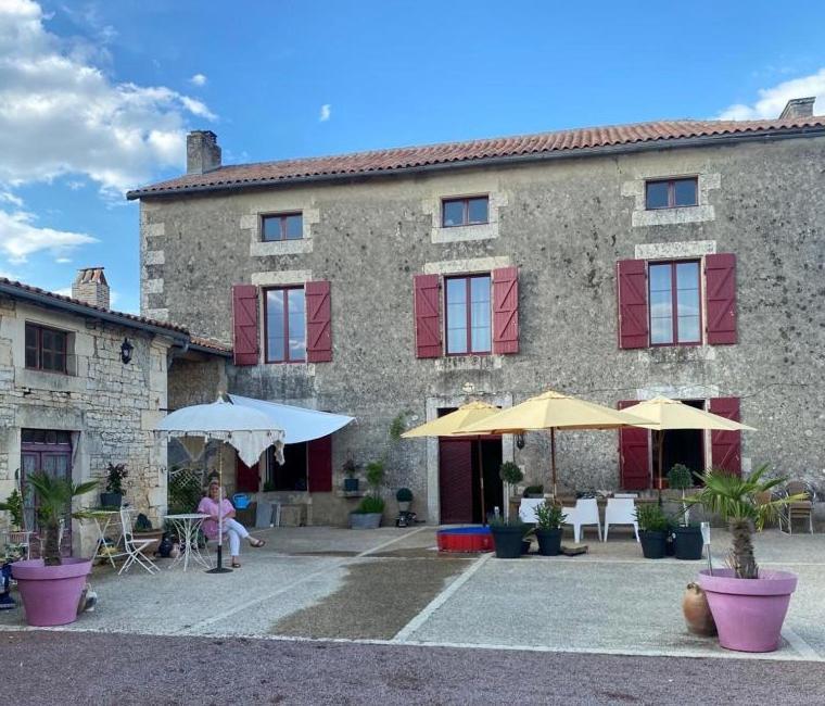 La Tuilerie Bed & Breakfast Verteuil-sur-Charente Bagian luar foto
